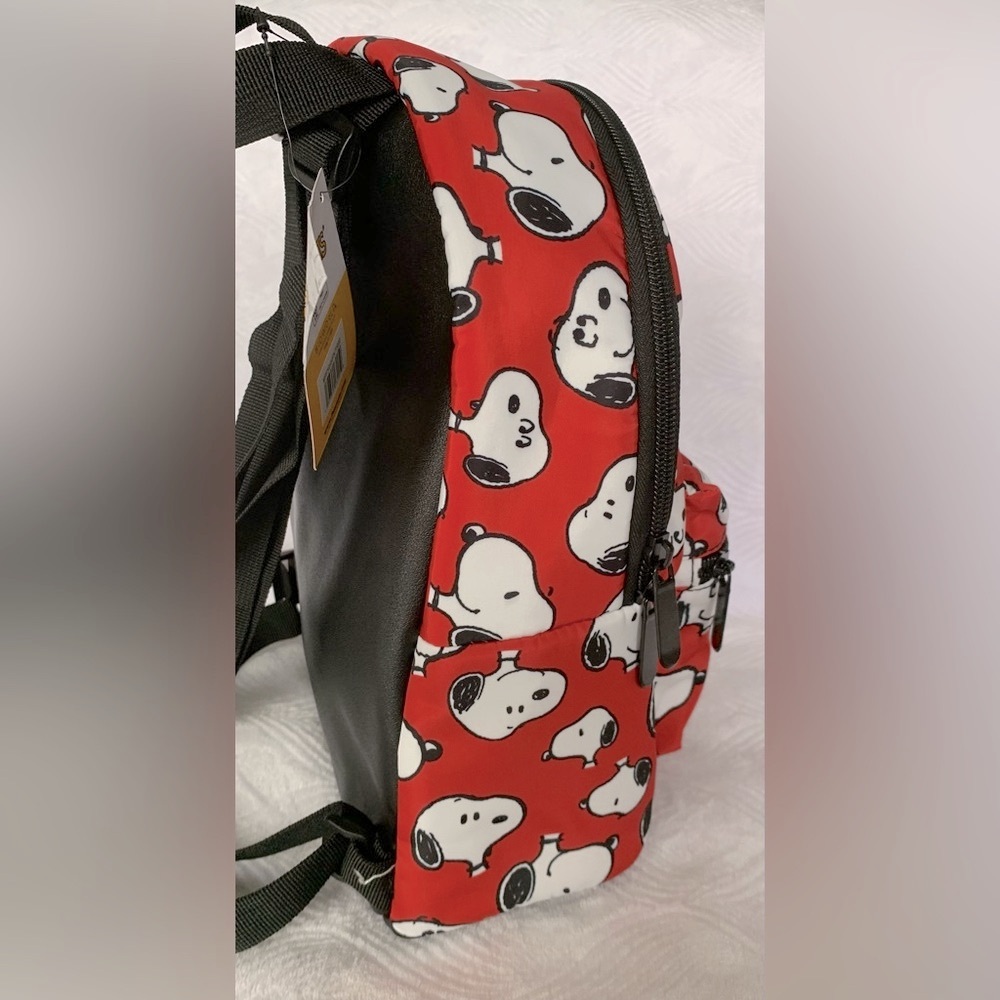 Peanuts Snoopy Backpack - Picture 4 of 10